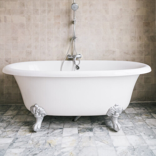an old fashioned bathtub