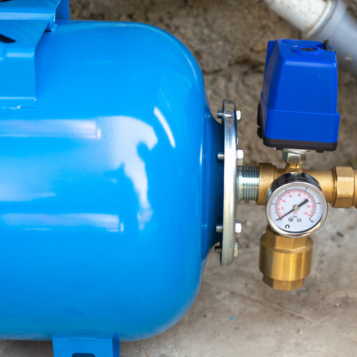 closeup of a water pressure tank